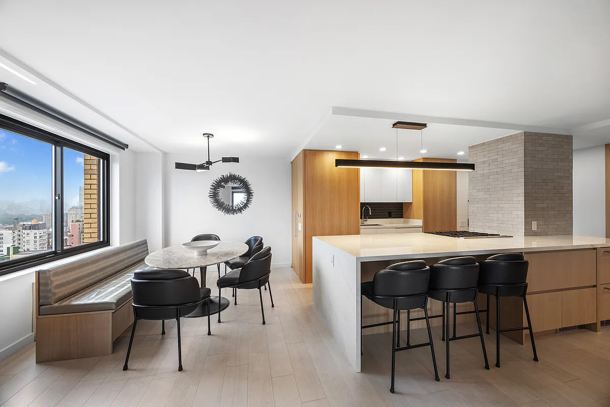 201 WEST 70TH STREET, 24B