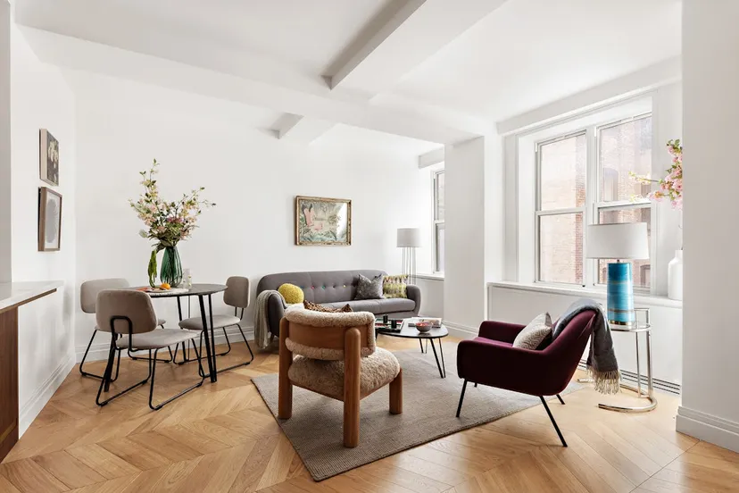 393 West End Avenue #5G Upper West Side, Manhattan, NY 10024